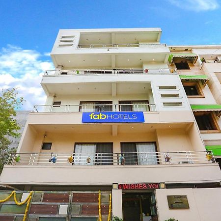 Fabhotel Novel Suites - Nr Yashobhoomi Convention Centre New Delhi Luaran gambar
